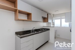 Apartamento à venda com 74m², 2 dormitórios, 1 suíte, 2 vagas, no bairro Tristeza em Porto Alegre