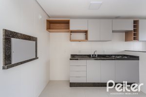 Apartamento à venda com 74m², 2 dormitórios, 1 suíte, 2 vagas, no bairro Tristeza em Porto Alegre