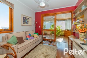 Cobertura à venda com 233m², 3 dormitórios, 1 suíte, 2 vagas, no bairro Tristeza em PORTO ALEGRE