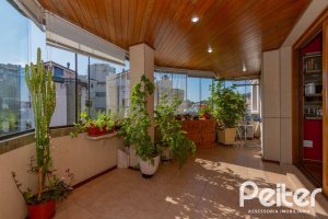 Cobertura à venda com 233m², 3 dormitórios, 1 suíte, 2 vagas, no bairro Tristeza em PORTO ALEGRE