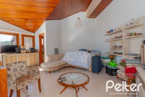 Cobertura à venda com 233m², 3 dormitórios, 1 suíte, 2 vagas, no bairro Tristeza em PORTO ALEGRE