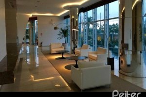 Apartamento à venda com 52m², 1 dormitório, 1 vaga, no bairro Cristal em Porto Alegre