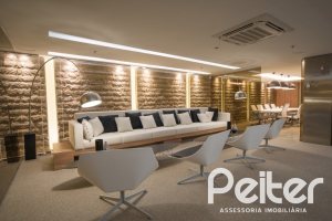 Comercial à venda com 39m², no bairro Menino Deus em Porto Alegre