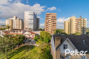 Apartamento à venda com 143m², 3 dormitórios, 1 suíte, 2 vagas, no bairro Tristeza em PORTO ALEGRE