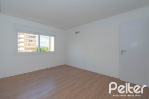 Apartamento à venda com 143m², 3 dormitórios, 1 suíte, 2 vagas, no bairro Tristeza em PORTO ALEGRE
