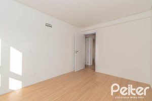 Apartamento à venda com 143m², 3 dormitórios, 1 suíte, 2 vagas, no bairro Tristeza em PORTO ALEGRE