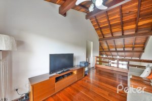 Casa à venda com 280m², 3 dormitórios, 1 suíte, 2 vagas, no bairro Ipanema em Porto Alegre