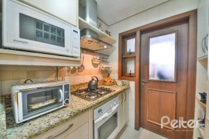 Casa em Condomínio à venda com 293m², 3 dormitórios, 1 suíte, 2 vagas, no bairro Tristeza em Porto Alegre