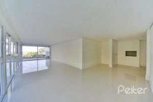 Apartamento à venda com 187m², 3 dormitórios, 3 suítes, 4 vagas, no bairro Vila Assunção em Porto Alegre