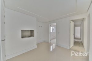 Apartamento à venda com 187m², 3 dormitórios, 3 suítes, 4 vagas, no bairro Vila Assunção em Porto Alegre