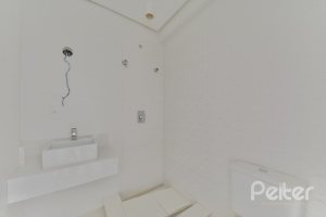 Apartamento à venda com 187m², 3 dormitórios, 3 suítes, 4 vagas, no bairro Vila Assunção em Porto Alegre