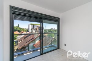 Casa em Condomínio à venda com 176m², 3 dormitórios, 3 suítes, 2 vagas, no bairro Tristeza em Porto Alegre