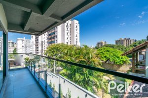 Casa em Condomínio à venda com 176m², 3 dormitórios, 3 suítes, 2 vagas, no bairro Tristeza em Porto Alegre