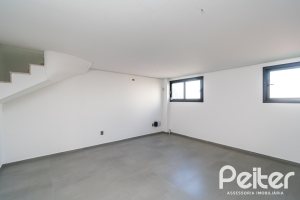 Casa em Condomínio à venda com 176m², 3 dormitórios, 3 suítes, 2 vagas, no bairro Tristeza em Porto Alegre