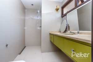  à venda, no bairro  em 