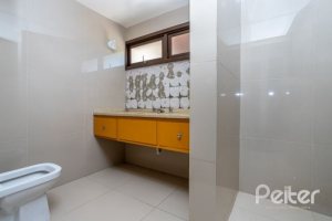  à venda, no bairro  em 