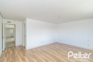 Apartamento à venda com 120m², 3 dormitórios, 1 suíte, 2 vagas, no bairro Tristeza em PORTO ALEGRE