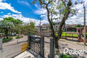 Apartamento à venda com 120m², 3 dormitórios, 1 suíte, 2 vagas, no bairro Tristeza em PORTO ALEGRE