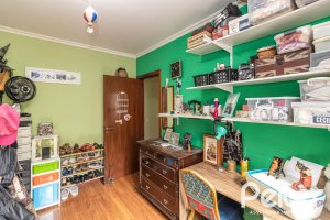 Casa à venda com 124m², 3 dormitórios, 1 suíte, 2 vagas, no bairro Jardim Isabel em Porto Alegre