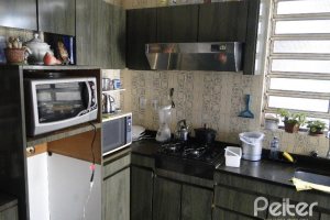 Casa à venda com 242m², 4 dormitórios, 1 suíte, 3 vagas, no bairro Tristeza em Porto Alegre