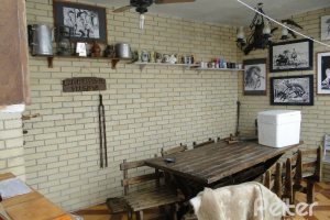 Casa à venda com 242m², 4 dormitórios, 1 suíte, 3 vagas, no bairro Tristeza em Porto Alegre