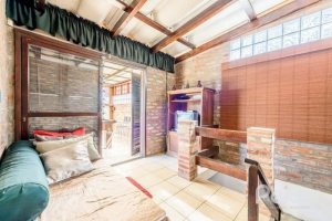 Casa à venda com 267m², 4 dormitórios, 3 vagas, no bairro Cristal em Porto Alegre