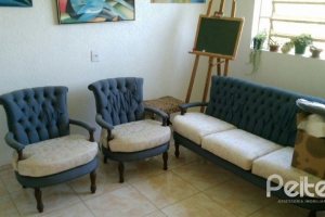 Casa à venda com 374m², 4 dormitórios, 3 suítes, 3 vagas, no bairro Vila Assunção em Porto Alegre