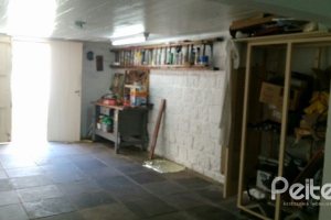 Casa à venda com 374m², 4 dormitórios, 3 suítes, 3 vagas, no bairro Vila Assunção em Porto Alegre