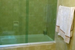 Casa à venda com 374m², 4 dormitórios, 3 suítes, 3 vagas, no bairro Vila Assunção em Porto Alegre