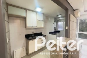 Apartamento à venda com 71m², 3 dormitórios, 1 suíte, 1 vaga, no bairro Cavalhada em PORTO ALEGRE