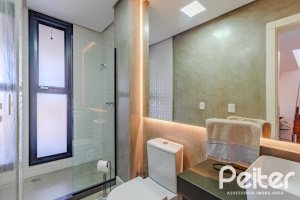 Casa à venda com 380m², 4 dormitórios, 4 suítes, 4 vagas, no bairro Vila Assunção em Porto Alegre