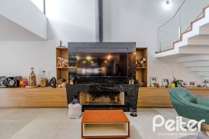 Casa à venda com 380m², 4 dormitórios, 4 suítes, 4 vagas, no bairro Vila Assunção em Porto Alegre