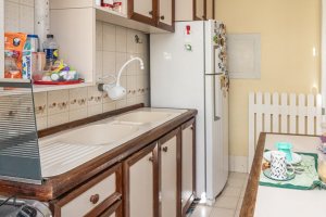 Casa em Condomínio à venda com 81m², 2 dormitórios, 1 vaga, no bairro Tristeza em Porto Alegre