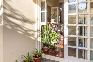 Casa em Condomínio à venda com 81m², 2 dormitórios, 1 vaga, no bairro Tristeza em Porto Alegre