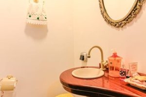 Casa à venda com 173m², 3 dormitórios, 3 suítes, 2 vagas, no bairro Vila Assunção em Porto Alegre