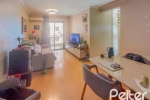 Apartamento à venda com 67m², 3 dormitórios, 1 vaga, no bairro Teresópolis em Porto Alegre