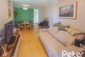 Apartamento à venda com 67m², 3 dormitórios, 1 vaga, no bairro Teresópolis em Porto Alegre