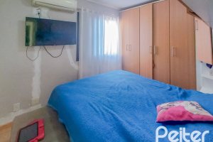 Apartamento à venda com 67m², 3 dormitórios, 1 vaga, no bairro Teresópolis em Porto Alegre