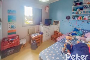 Apartamento à venda com 67m², 3 dormitórios, 1 vaga, no bairro Teresópolis em Porto Alegre