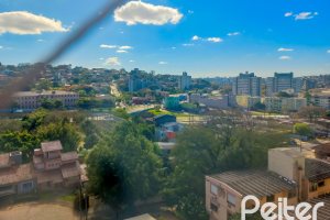Apartamento à venda com 67m², 3 dormitórios, 1 vaga, no bairro Teresópolis em Porto Alegre
