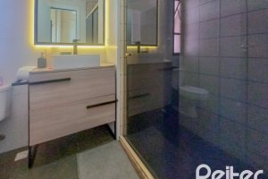 Apartamento à venda com 67m², 3 dormitórios, 1 vaga, no bairro Teresópolis em Porto Alegre