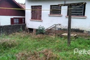 Terreno à venda com 927m², no bairro Tristeza em Porto Alegre