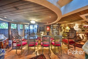 Casa à venda com 418m², 3 dormitórios, 1 suíte, 2 vagas, no bairro Jardim Isabel em Porto Alegre