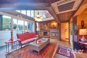 Casa à venda com 418m², 3 dormitórios, 1 suíte, 2 vagas, no bairro Jardim Isabel em Porto Alegre