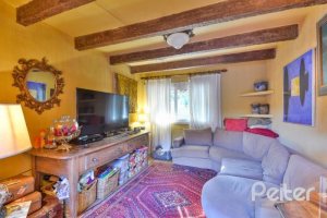 Casa à venda com 418m², 3 dormitórios, 1 suíte, 2 vagas, no bairro Jardim Isabel em Porto Alegre