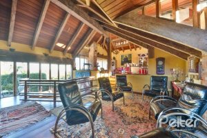 Casa à venda com 418m², 3 dormitórios, 1 suíte, 2 vagas, no bairro Jardim Isabel em Porto Alegre