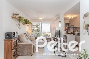 Apartamento à venda com 69m², 2 dormitórios, 1 suíte, 2 vagas, no bairro Tristeza em PORTO ALEGRE