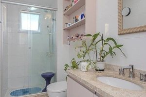 Apartamento à venda com 69m², 2 dormitórios, 1 suíte, 2 vagas, no bairro Tristeza em PORTO ALEGRE