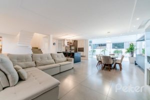 Casa em Condomínio à venda com 250m², 3 dormitórios, 3 suítes, 3 vagas, no bairro Hipica em PORTO ALEGRE