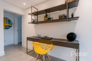 Casa em Condomínio à venda com 250m², 3 dormitórios, 3 suítes, 3 vagas, no bairro Hipica em PORTO ALEGRE